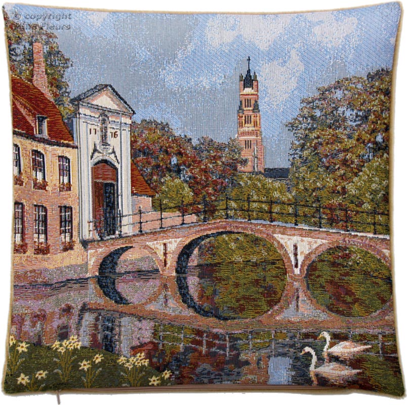 Béguinage de Bruges Housses de coussin Villes Historiques Belges - Mille Fleurs Tapestries