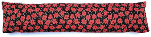 Petits coquelicots sur noir