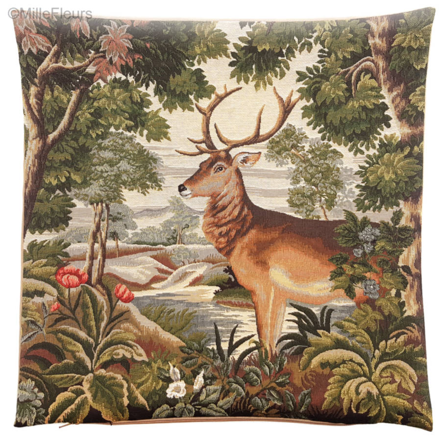 Hert in het Bos Kussenslopen Herten - Mille Fleurs Tapestries