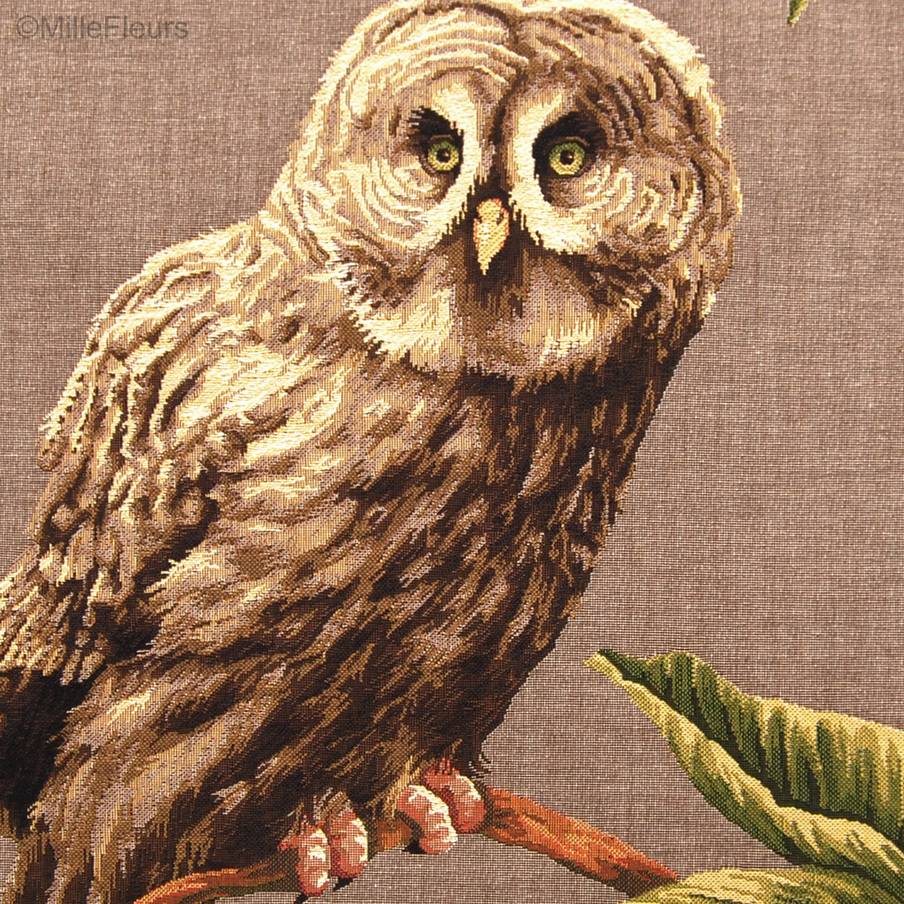 Hibou sur branche Housses de coussin Oiseaux - Mille Fleurs Tapestries