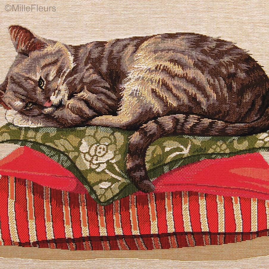 Chat Endormi Housses de coussin Chats - Mille Fleurs Tapestries