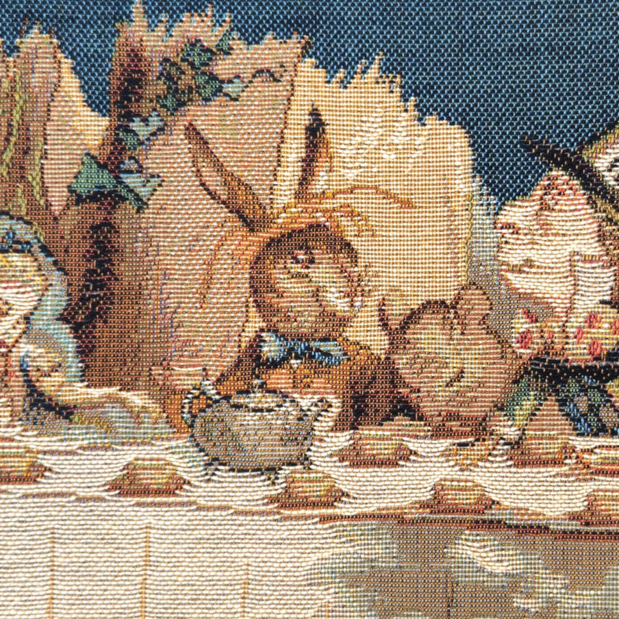 Het Theekransje Sierkussens Alice in Wonderland - Mille Fleurs Tapestries