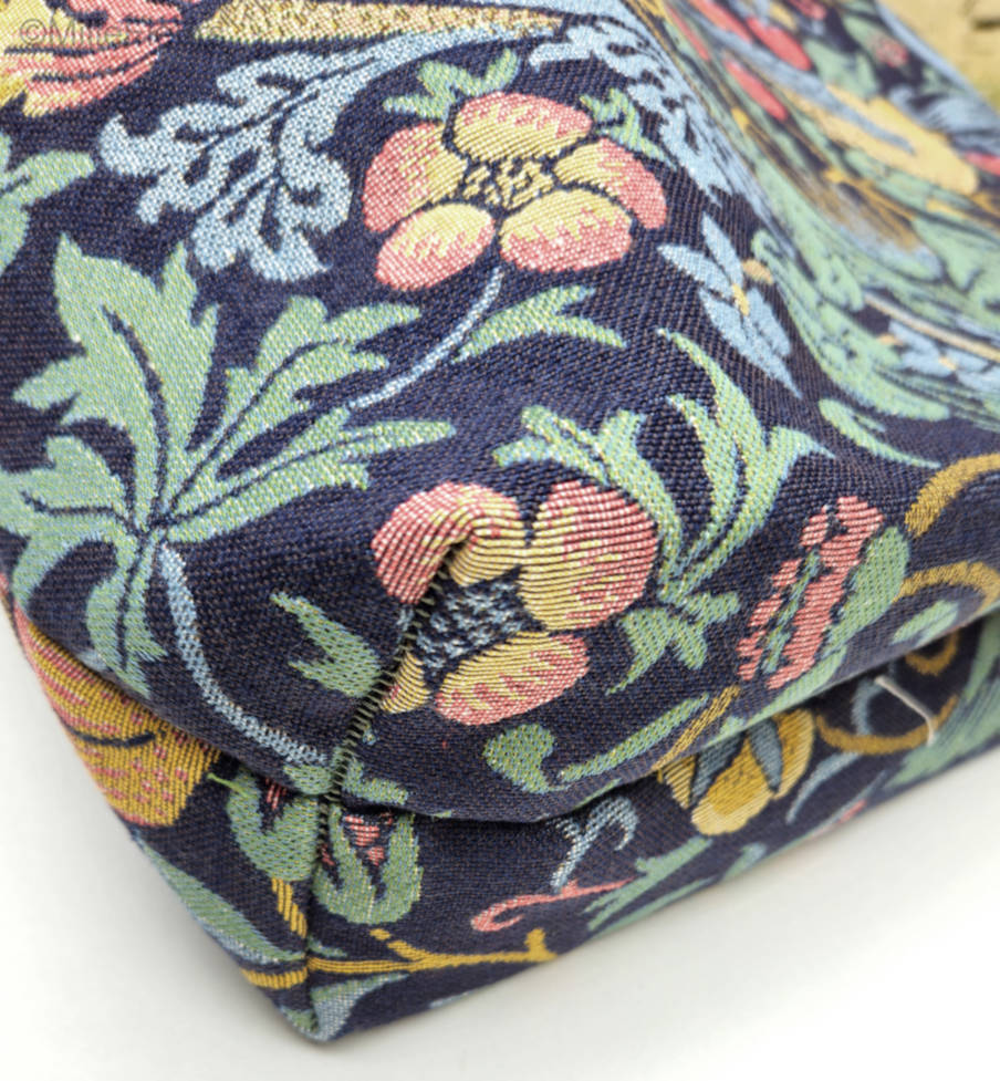 Ladrón de Fresa (William Morris) Bolsas de Compras William Morris - Mille Fleurs Tapestries