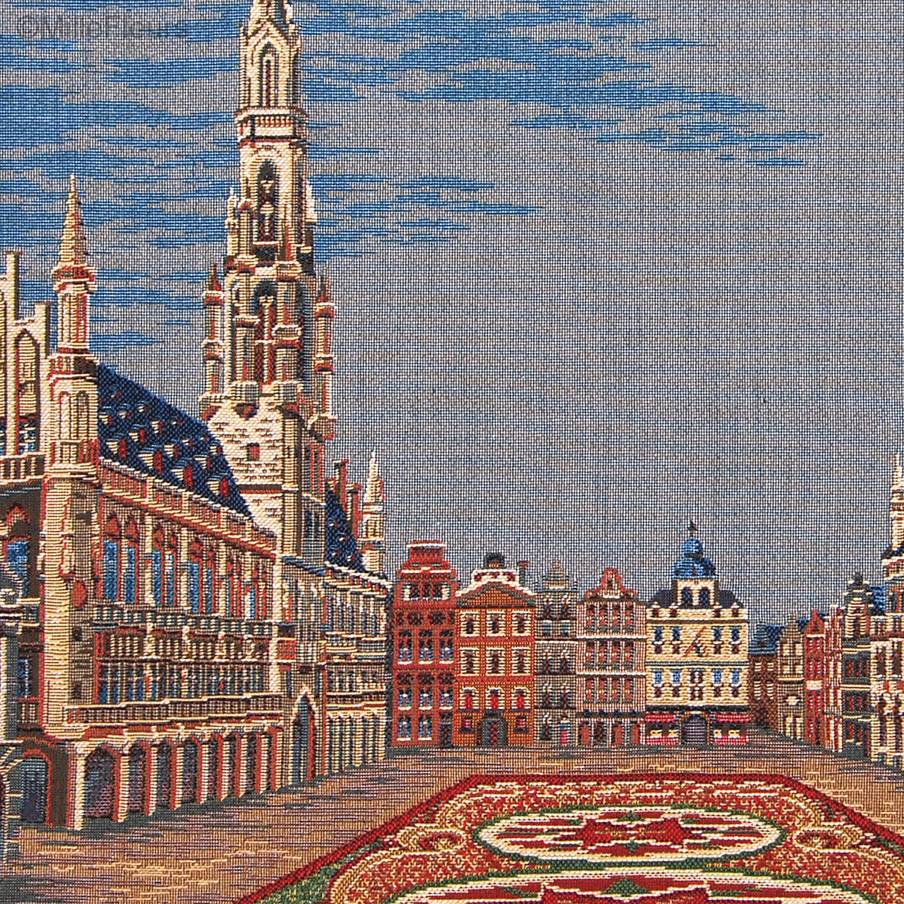 La Grand Place à Bruxelles Housses de coussin Villes Historiques Belges - Mille Fleurs Tapestries